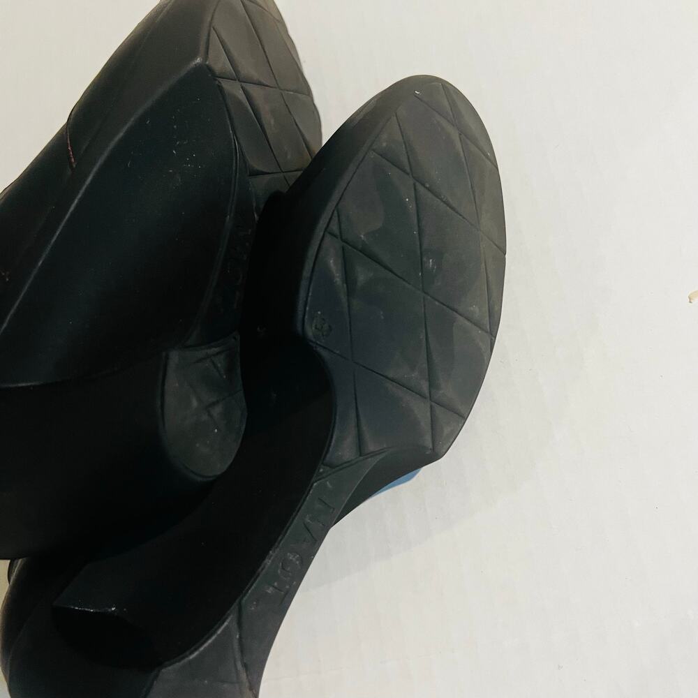 Naot Leather Closed Toe Wedge Closed Toe Shoes Size 38 Black - Picture 5 of 6